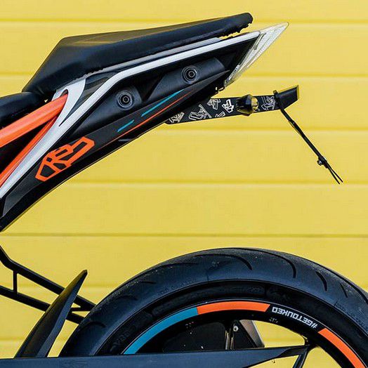 KTM Duke 125 2017年式 7800km フェンダーレス USB等カスタム KTM KTM 390/250/125 DUKE（2017年〜2023年） ステンレス製