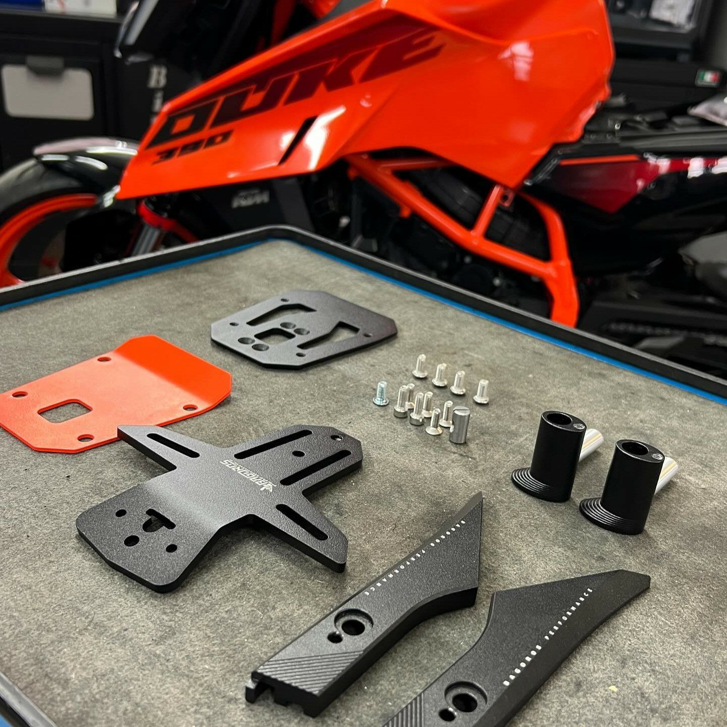 KTM デューク 125/250/390 24- フェンダーレスキット プレミアム