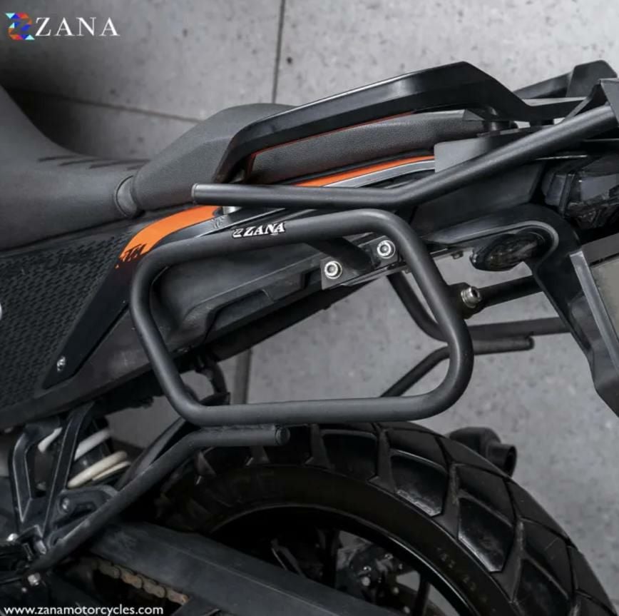 KTM アドベンチャー250/390/390X サドルバッグサポート ブラック ZANA