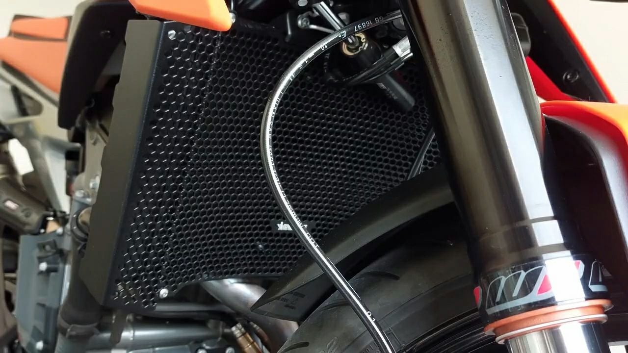 KTM デューク 790/890 ラジエーターガード ブラック BAGOROS(バゴロス