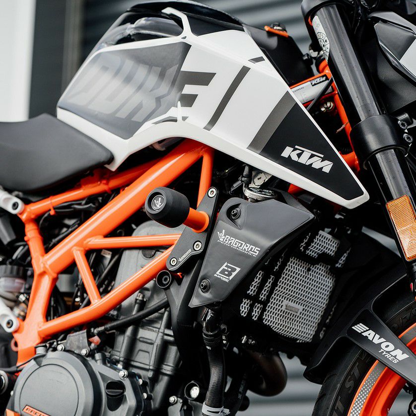 KTM デューク 250/390 19-23 エンジンスライダー BAGOROS(バゴロス