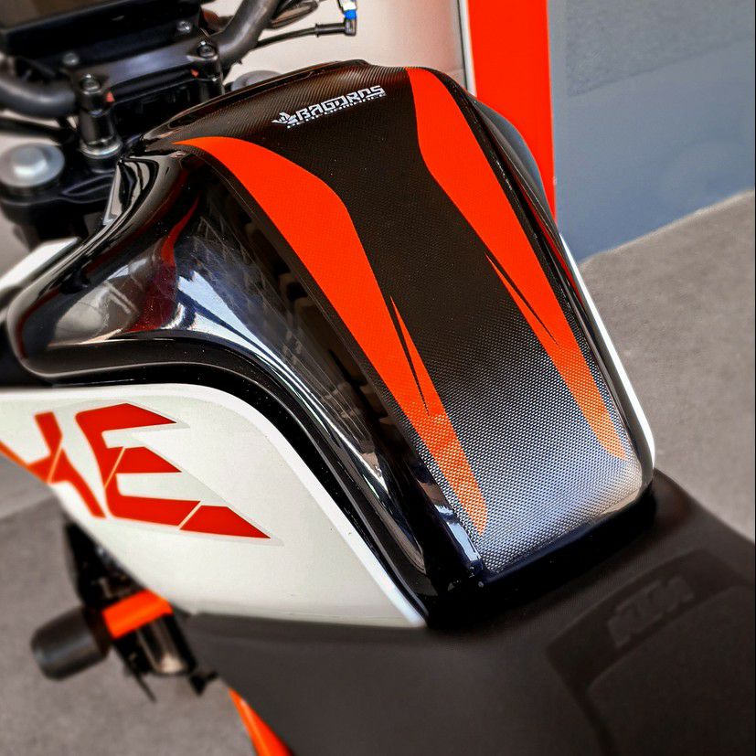 KTM デューク 125/250/390 17-23 タンクパッド オレンジ BAGOROS