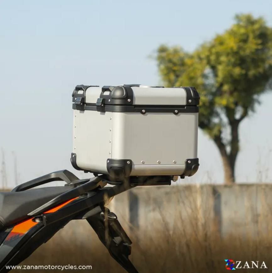 汎用 45 リットル アルミトップケース R-フラット シルバー ZANA