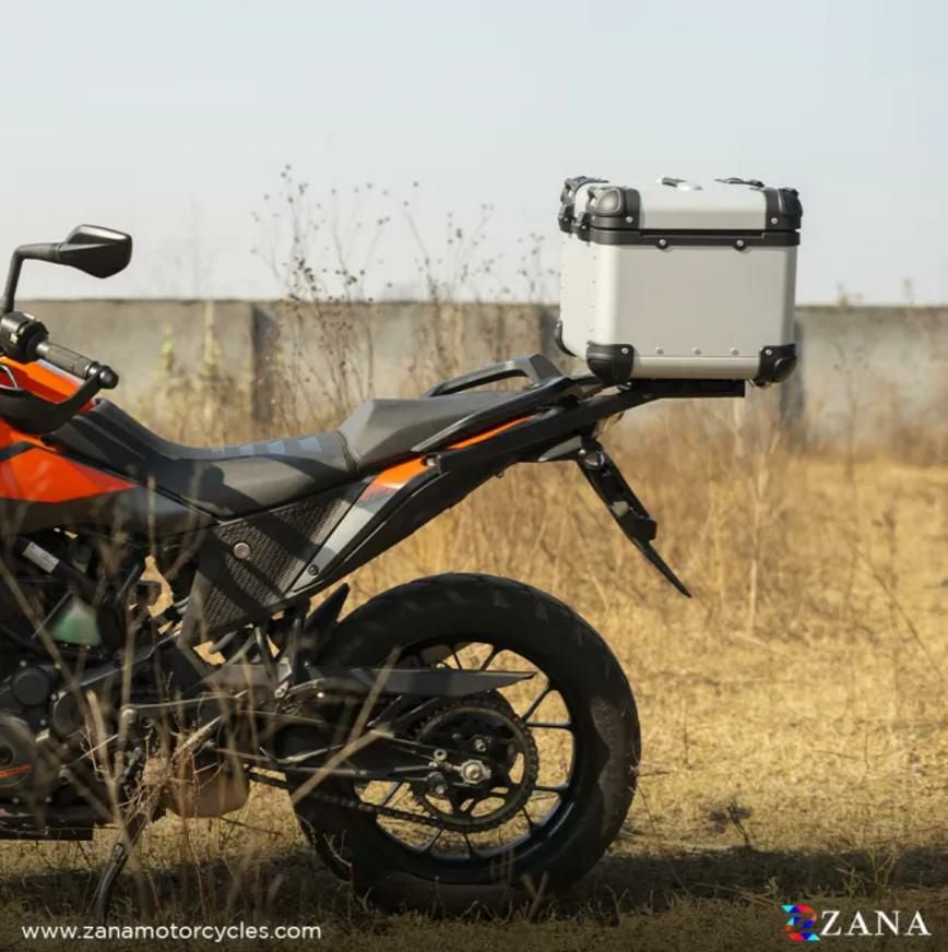 汎用 45 リットル アルミトップケース R-フラット シルバー ZANA