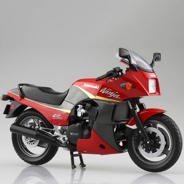 1/12 カワサキGPZ900R レッド／グレー 完成車モデル アオシマ | バイク