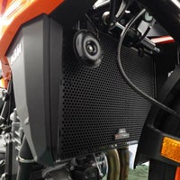 KTM 990DUKE (24-) ラジエーターガード ブラック Evotech Performance_1