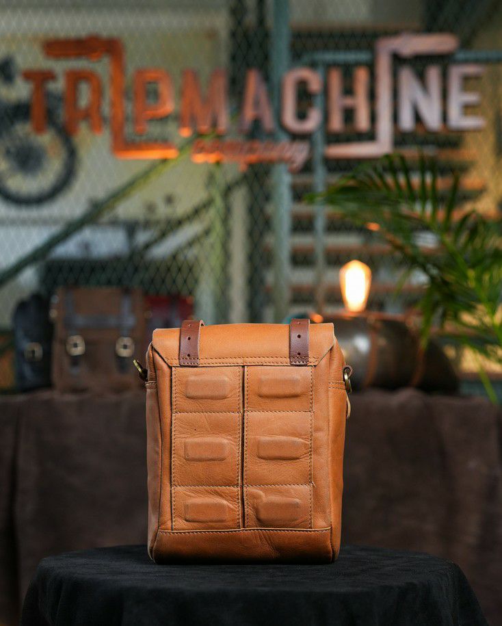 TRIP MACHINE(トリップマシン) タンク＆テールバッグ レザー