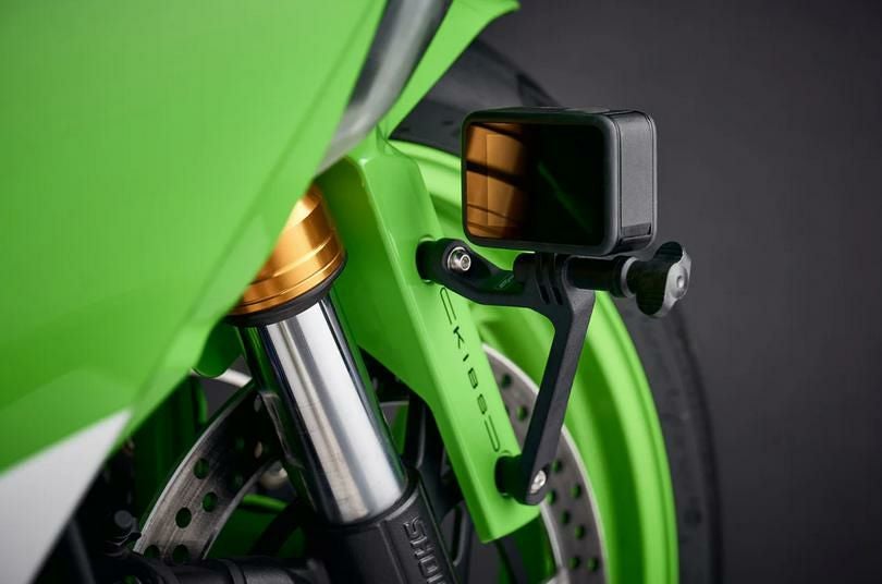 カワサキNinja H2 SX 18～ アクションカメラ フロントフェンダー