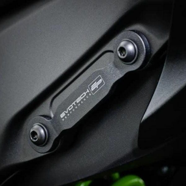 CBR1000RR-R エキゾーストハンガー & ブランキングプレートキット カワサキ ZX-10R/RR 21～エキゾーストハンガーブラケットキット エヴォ