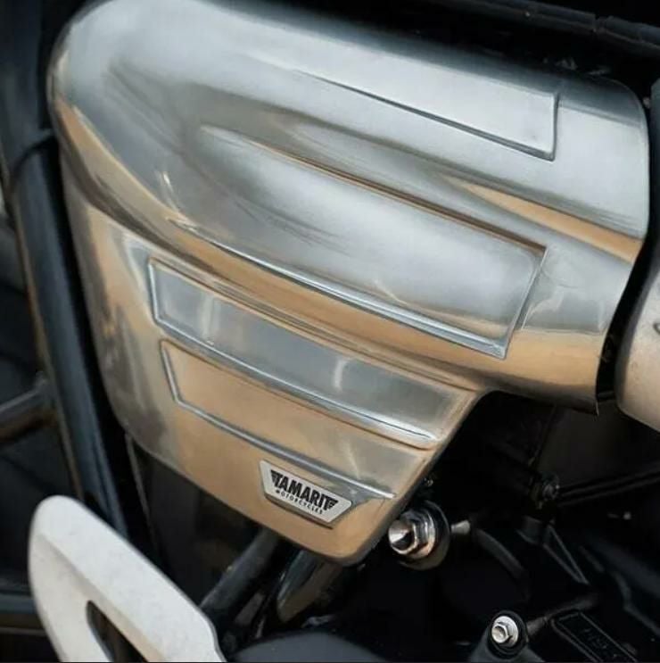 トライアンフ スピードツイン1200 パリ サイドカバー 左右セット