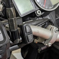 KTM 690 エンデューロ Euro5  専用 後付けクルーズコントロールキット 2ボタンソフトスイッチ Veridian Cruise_1
