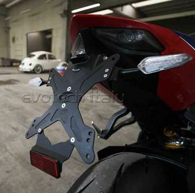 CBR1000RR-R/SP スリップオンマフラー RACE XTREM カーボン イクシル