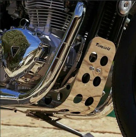 トライアンフ 空冷ボンネビルT100/スクランブラ-900/スラクストン900