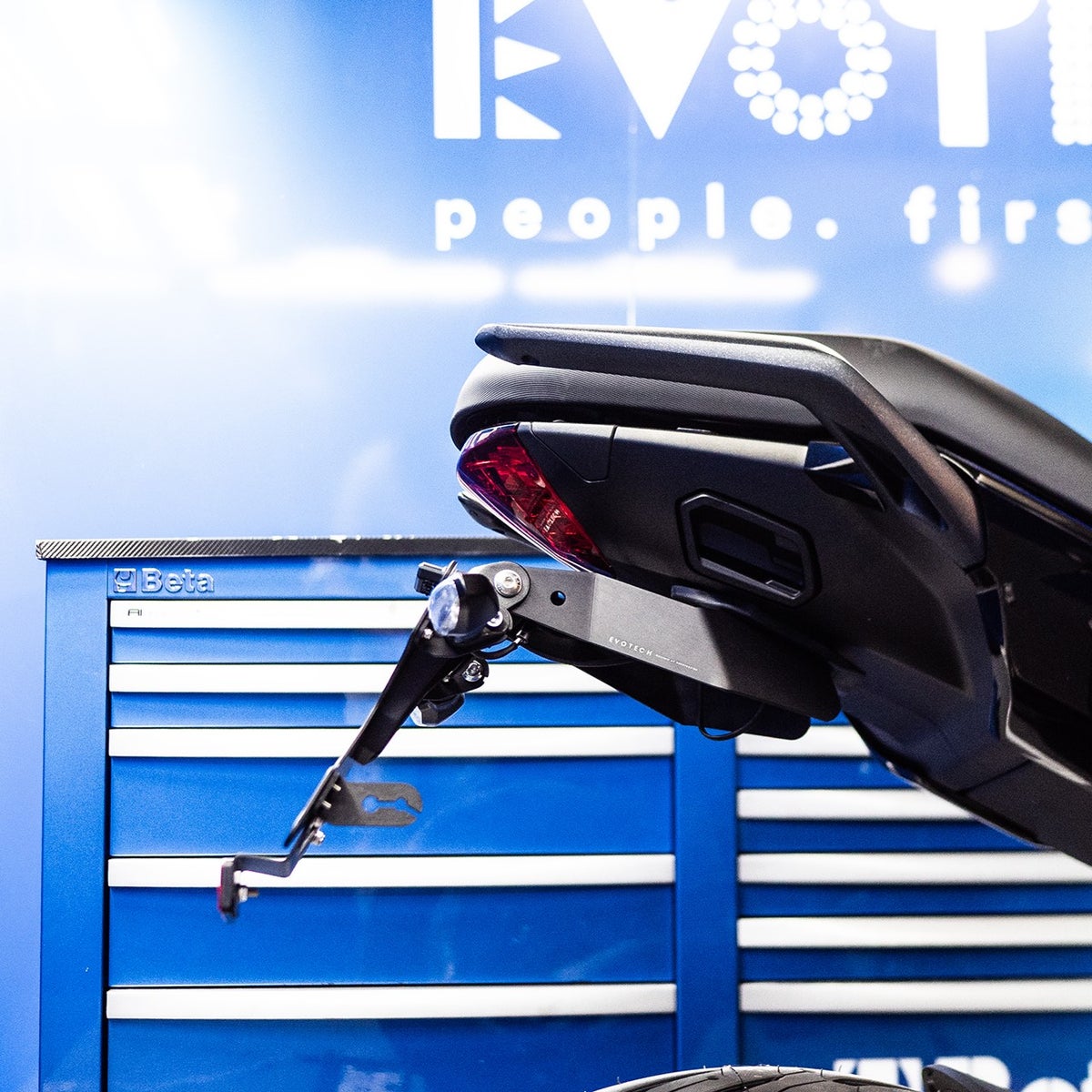 タイガースポーツ660 22-/800 25- フェンダーレスキット EVOTECH(エボテック)_5