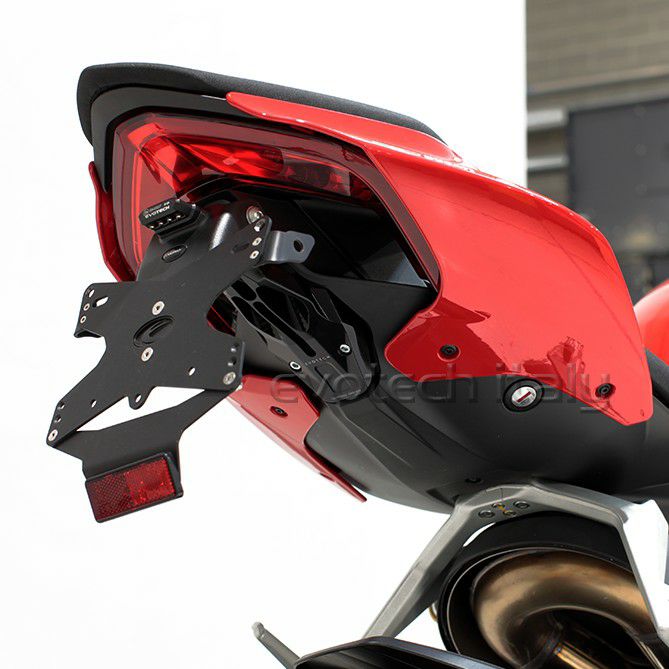 DUCATI パニガーレV4/V2 18-24 フェンダーレスキット EVOTECH