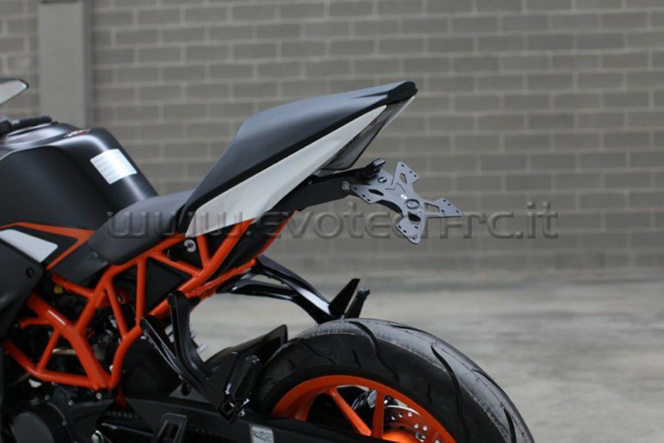 専用 KTM RC125/200/390 22- フェンダーレスキット EVOTECH(エボテック