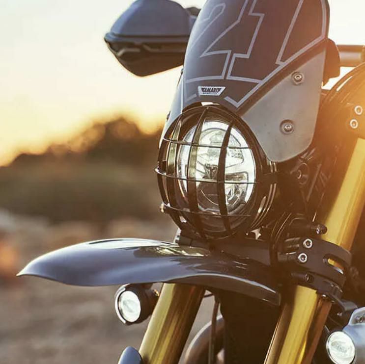 トライアンフ スクランブラー 1200/XE フロントカウル 「アトラス」 ブラック タマリット_1