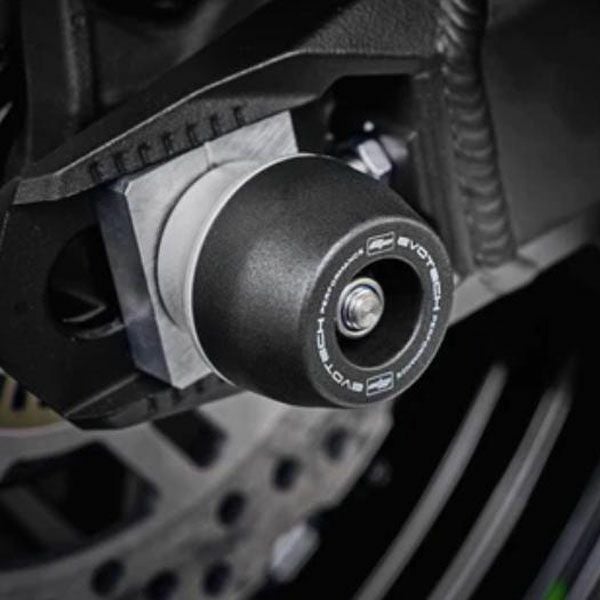 KAWASAKI Z900/Z900RS リアアクスルスライダー(スピンドルボビン