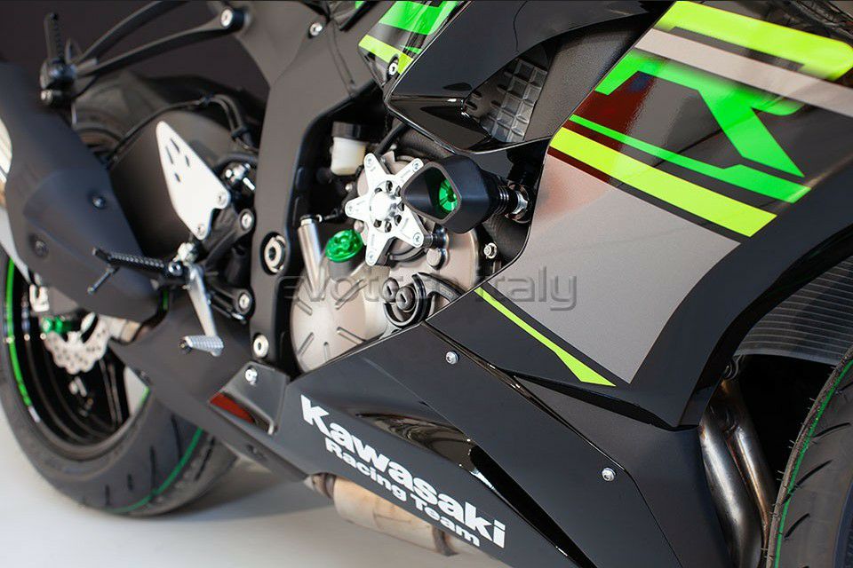 ニンジャZX-6R 19-23 フレームスライダー エンジンスライダー アンチ