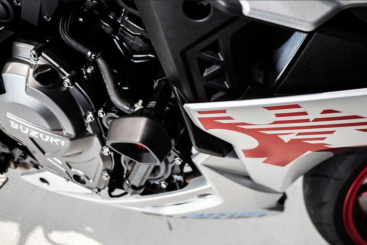 GSX-8R 24- フレームスライダー エンジンスライダー アンチショック