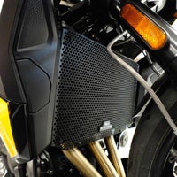 TRIUMPH タイガースポーツ800 (25-) ラジエーターガード/カバー  Evotech Performance_1