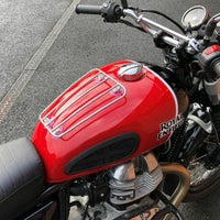 「汎用」 ロイヤルエンフィールドベア650/インターセプター650/コンチネンタルGT650/スーパーメテオ650/ショットガン650/ブリット350/ハンター350/メテオ350/クラッシック350 タンクラック クローム Hitchcoks Motorcycle_1