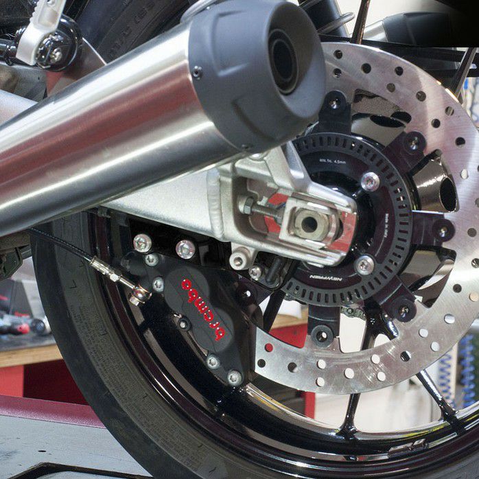 トライアンフ スラクストン1200R ヘッドライトフロントカウル フェア
