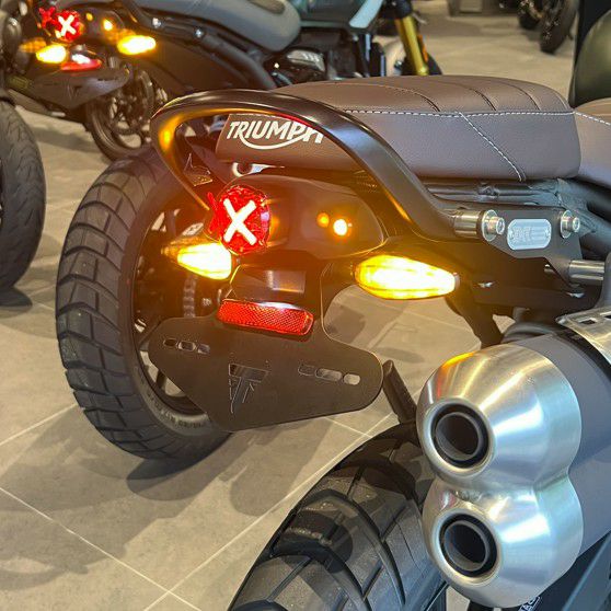 トライアンフ スクランブラー400X SCRAMBLER400X|ウインカー・ヘッド