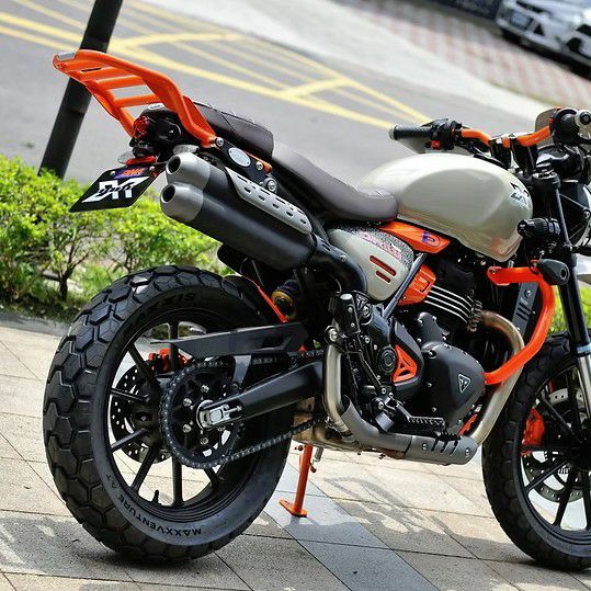 トライアンフ スクランブラー400X スピード400 テール/ストップランプ
