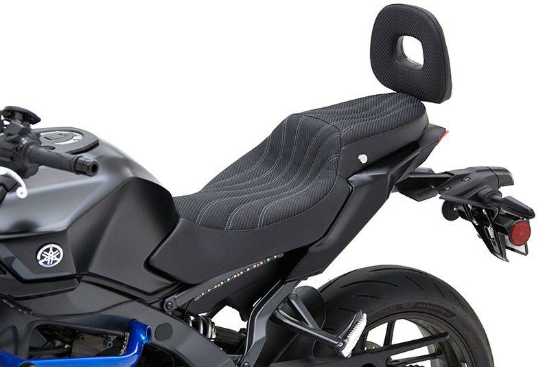 ヤマハ MT-09 24- シート ガンファイター&レディサドル Corbin