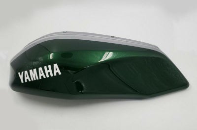 YAMAHA(ヤマハ純正部品) タンクサイドカバー 左側 グリーン XSR700 