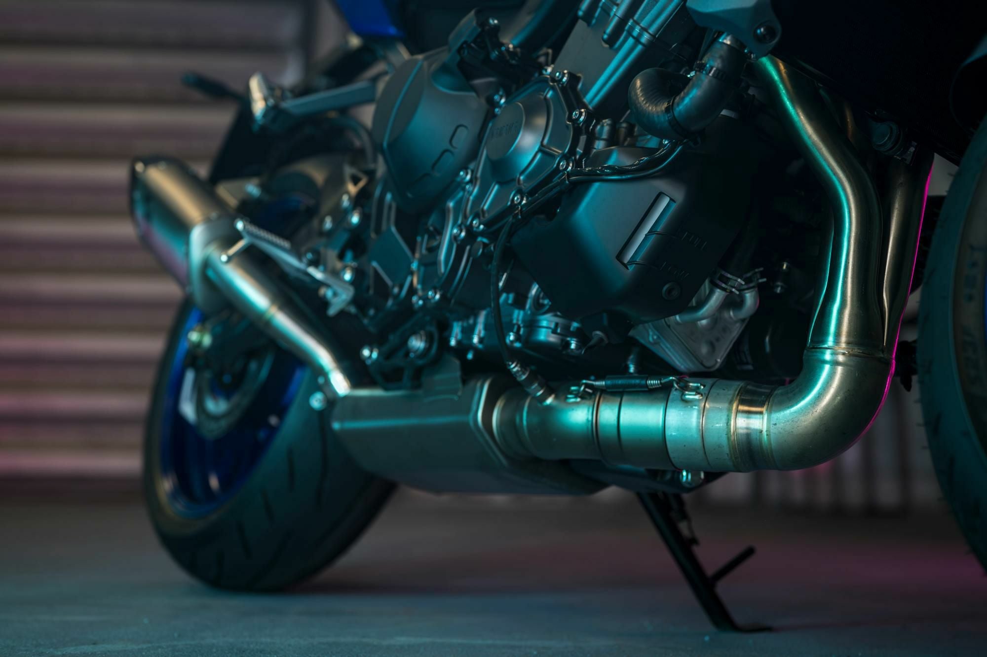 YAMAHA(ヤマハ純正部品) MT-09 Akrapovic フルシステムマフラー