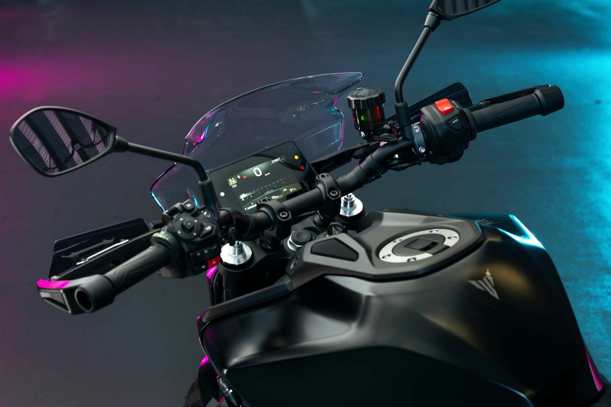 YAMAHA(ヤマハ純正部品) MT-09 ミドルスクリーン | バイクカスタム