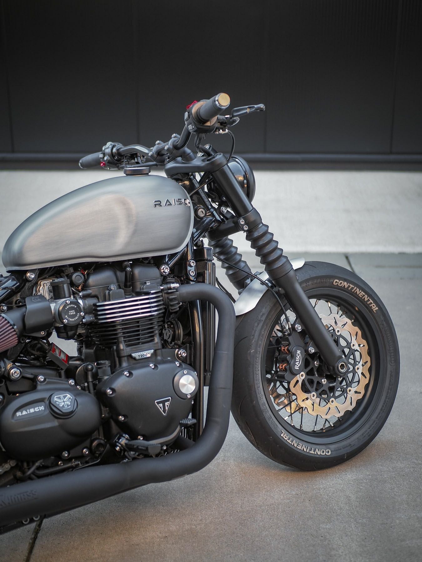 トライアンフ ボバー Race Bobber アルミフロントフェンダー