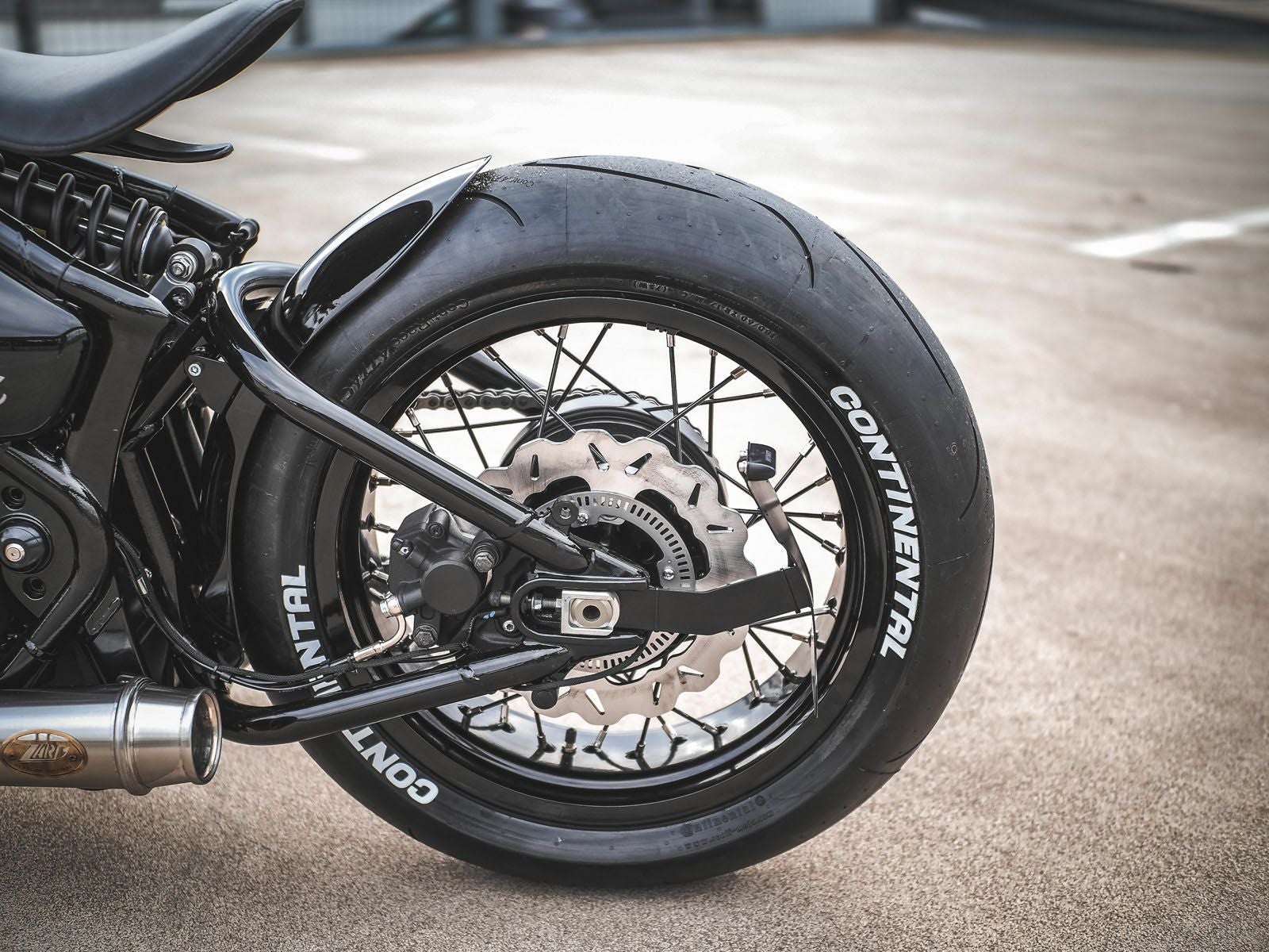 トライアンフ ボバー Race Bobber カーボンリアフェンダー グロス
