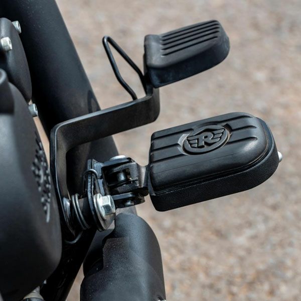 【純正】ロイヤルエンフィールド メテオ350/クラシック350/ビレット350 フットレスト ブラック Royal Enfield_1