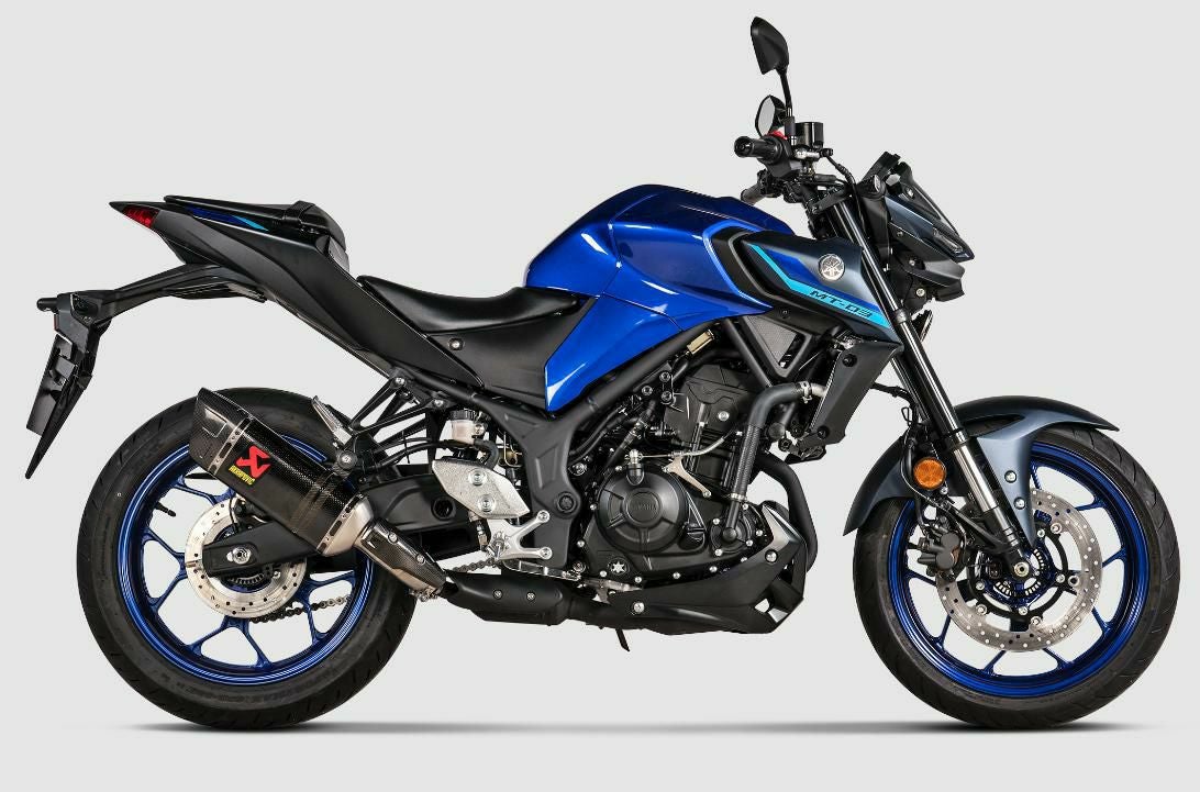 AKRAPOVIC スリップオンマフラー カーボン YAMAHA MT-03 / YZF-R3