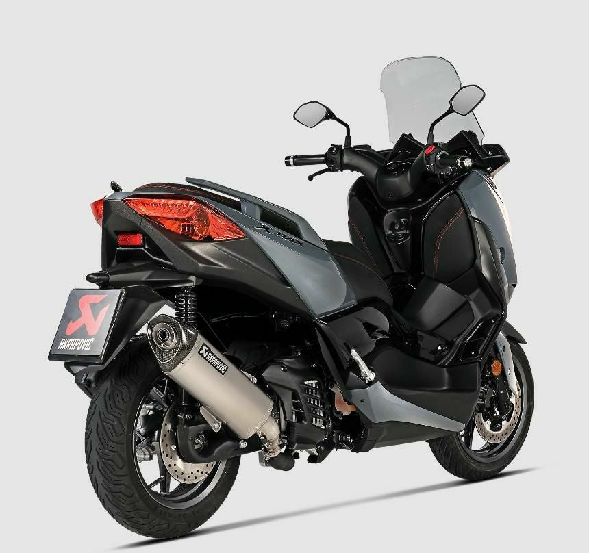 AKRAPOVIC スリップオンマフラー ステンレス YAMAHA XMAX125 (2021-2024)