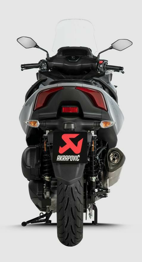 AKRAPOVIC スリップオンマフラー ステンレス YAMAHA トリシティ300 AKRAPOVIC スリップオンマフラー ステンレス YAMAHA トリシティ300