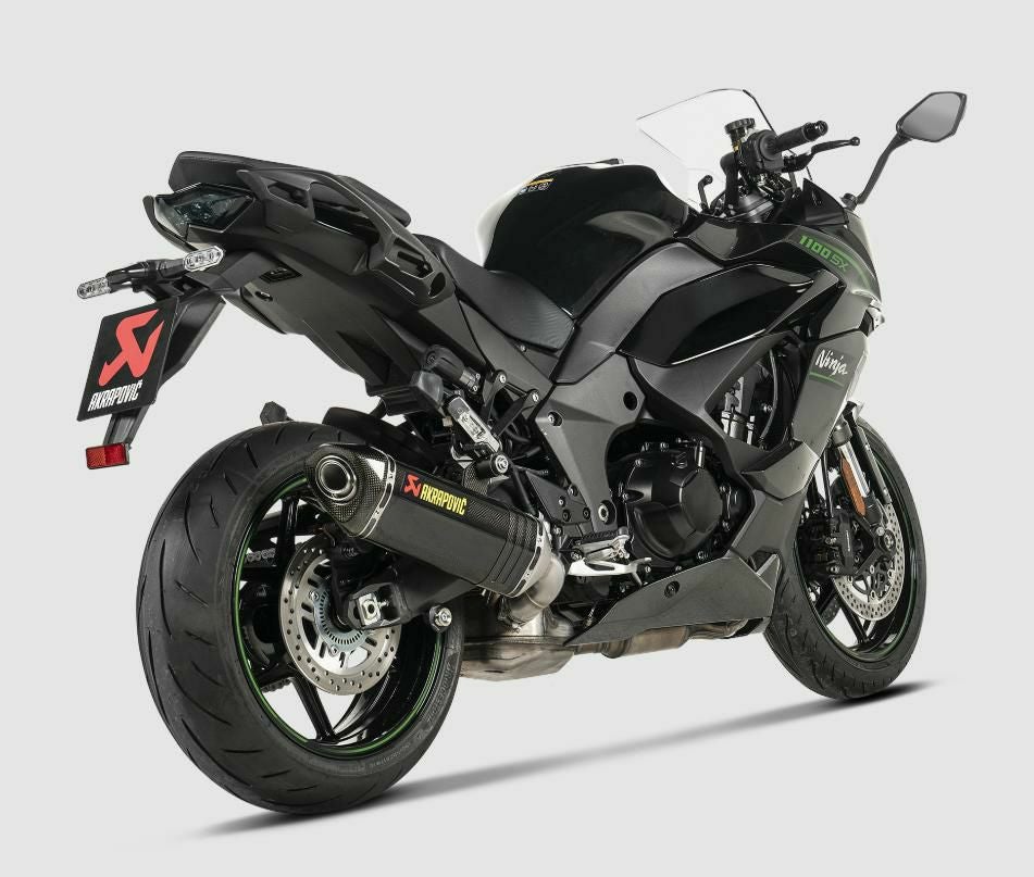 アクラポビッチ製のKAWASAKI Ninja1000SX (20-)/Ninja1100SX (25-)専用