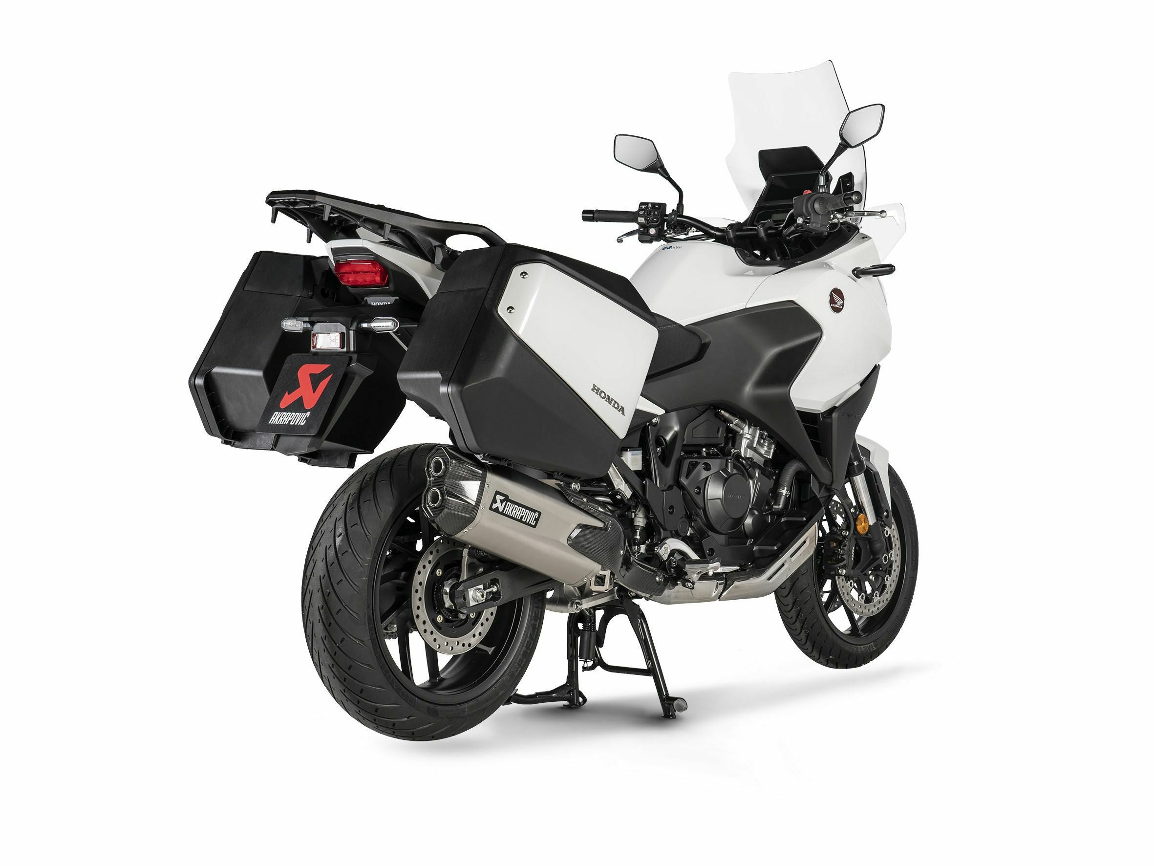 アクラポビッチ製のHONDA NT1100 (2022-2025)専用チタニウムスリップ