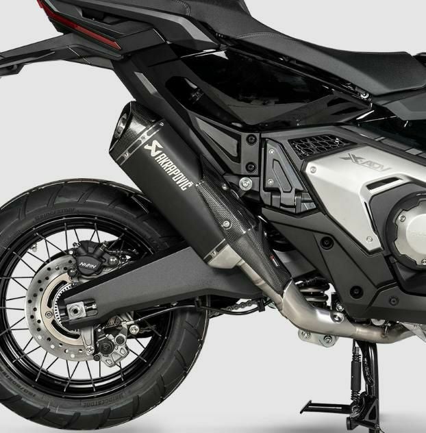 アクラポビッチ製のHONDA X-ADV750 (17-24) / フォルツァ750 (21-24