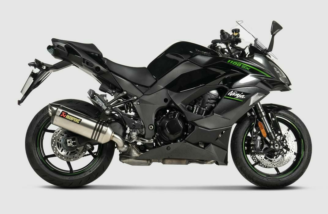 アクラポビッチ製のKAWASAKI Ninja1000SX (20-)/Ninja1100SX (25-)専用