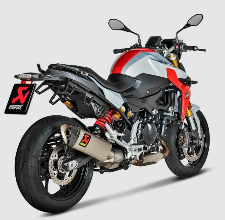 AKRAPOVIC スリップオンマフラー チタン BMW F900R/ F900XR (2020-2024)