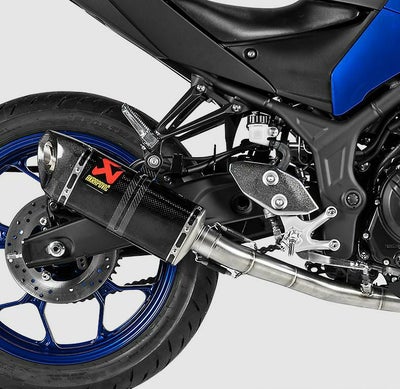 AKRAPOVIC フルシステムマフラー レーシングライン カーボン YAMAHA MT 