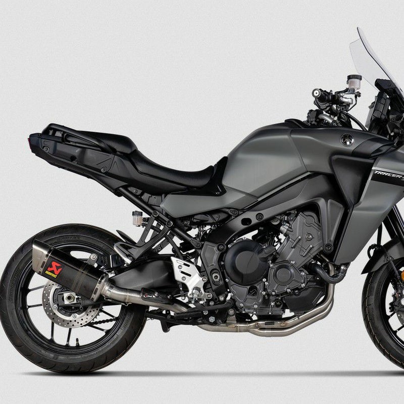 AKRAPOVIC フルシステムマフラー レーシングライン カーボン YAMAHA 
