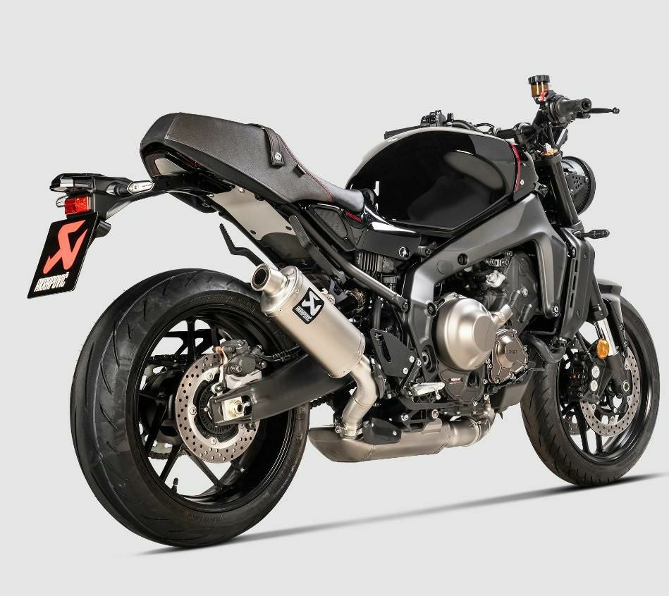 AKRAPOVIC フルシステムマフラー レーシングライン チタン YAMAHA