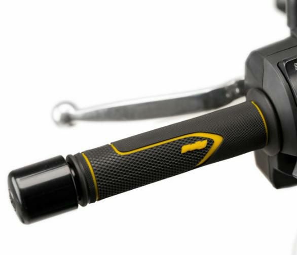 PUIG グリップ Core 22mmハンドルバー専用