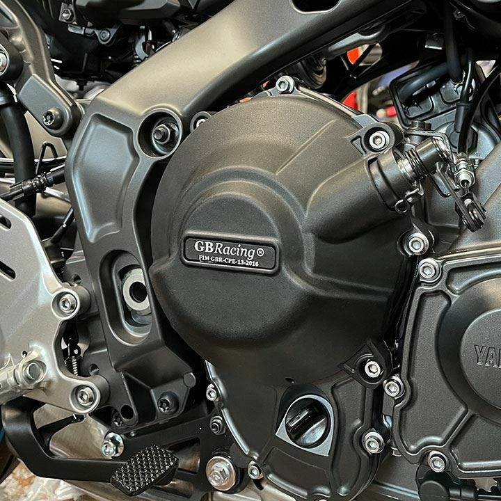 GBRacing エンジンカバーセット YAMAHA MT-09/MT-09 AMT/トレーサー 