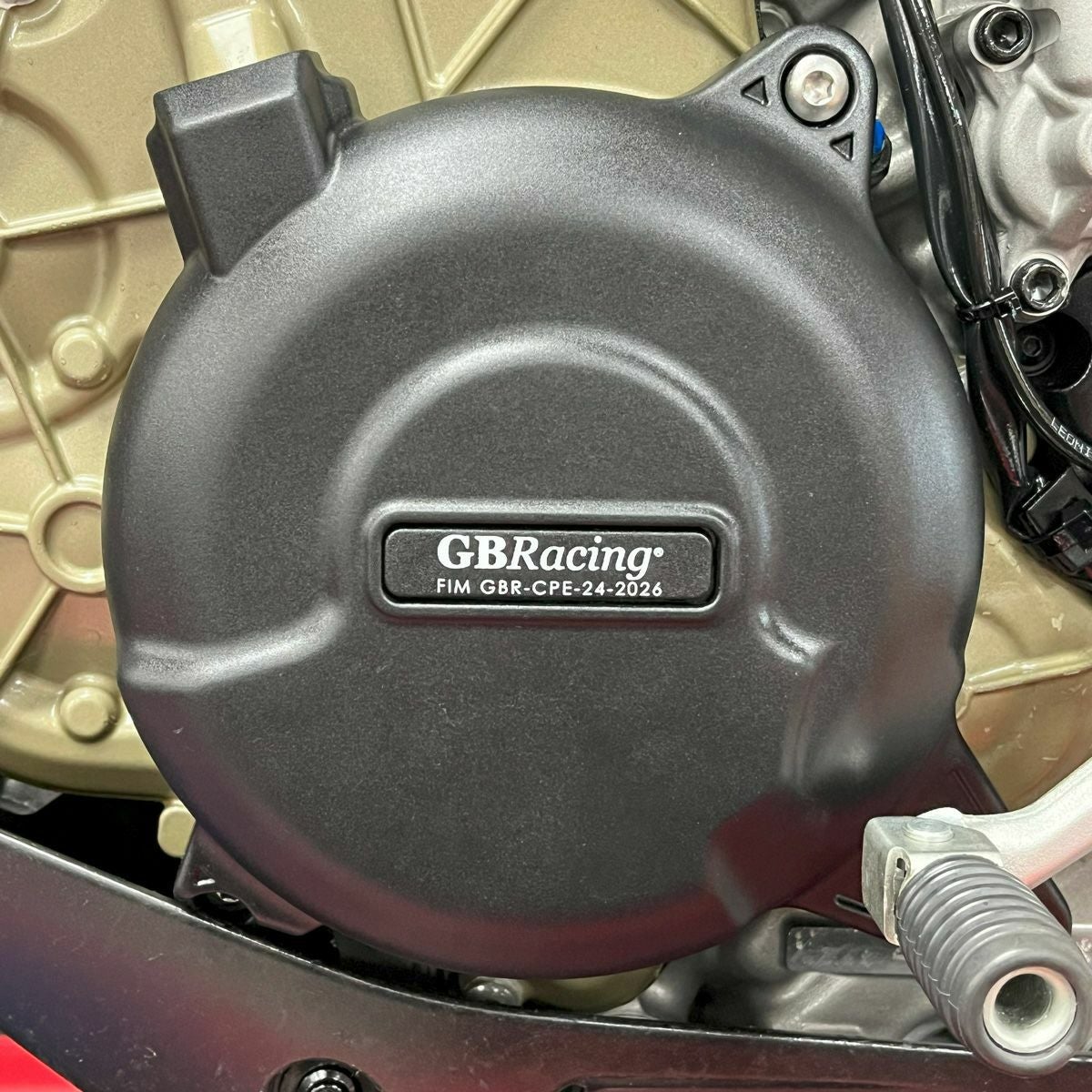 GBRacing オルタネーターカバー DUCATI ハイパーモタード698 モノ